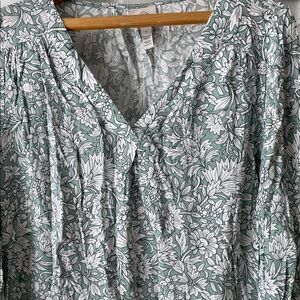 St. John's Bay Green and White Floral Blouse